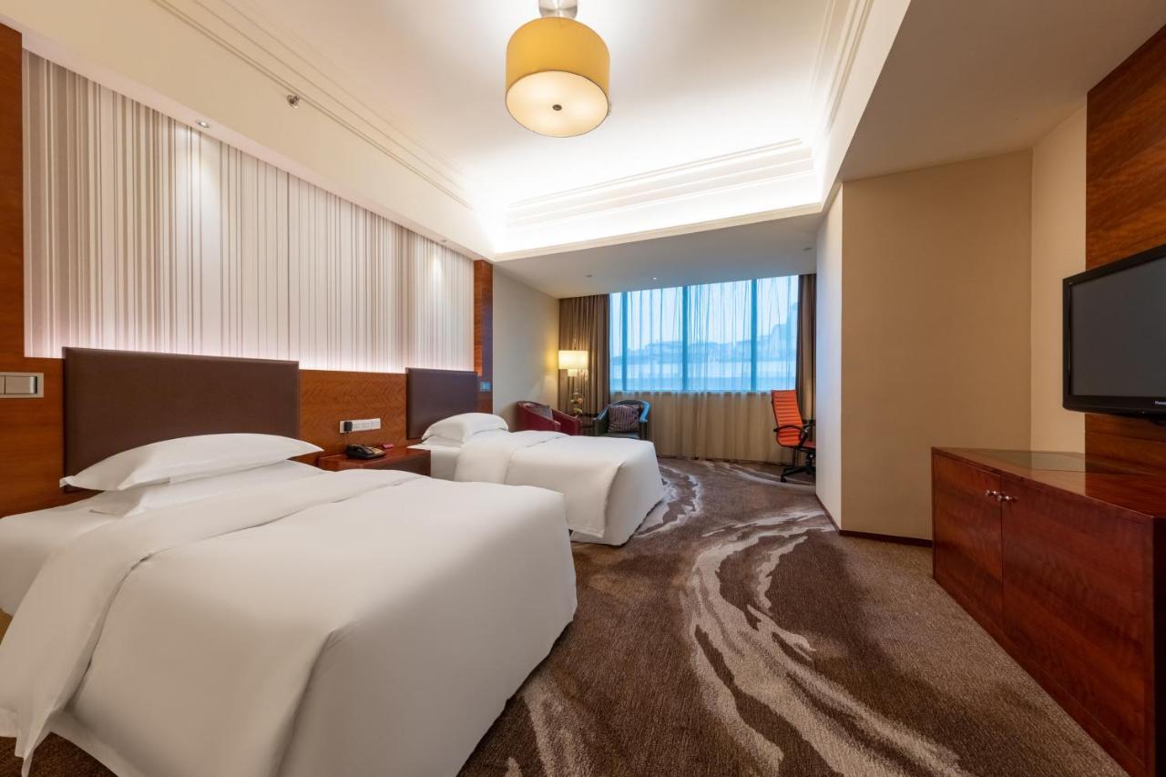 Crowne Plaza Foshan By Ihg - Canton Fair Free Shuttle Bus Ngoại thất bức ảnh