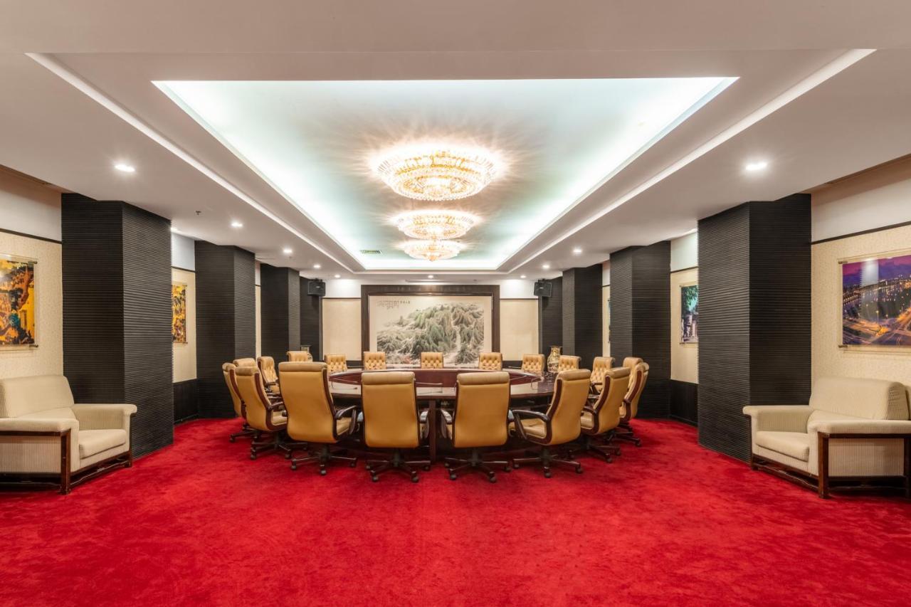 Crowne Plaza Foshan By Ihg - Canton Fair Free Shuttle Bus Ngoại thất bức ảnh