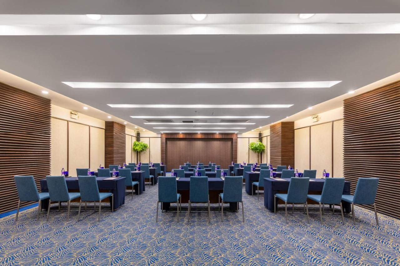 Crowne Plaza Foshan By Ihg - Canton Fair Free Shuttle Bus Ngoại thất bức ảnh