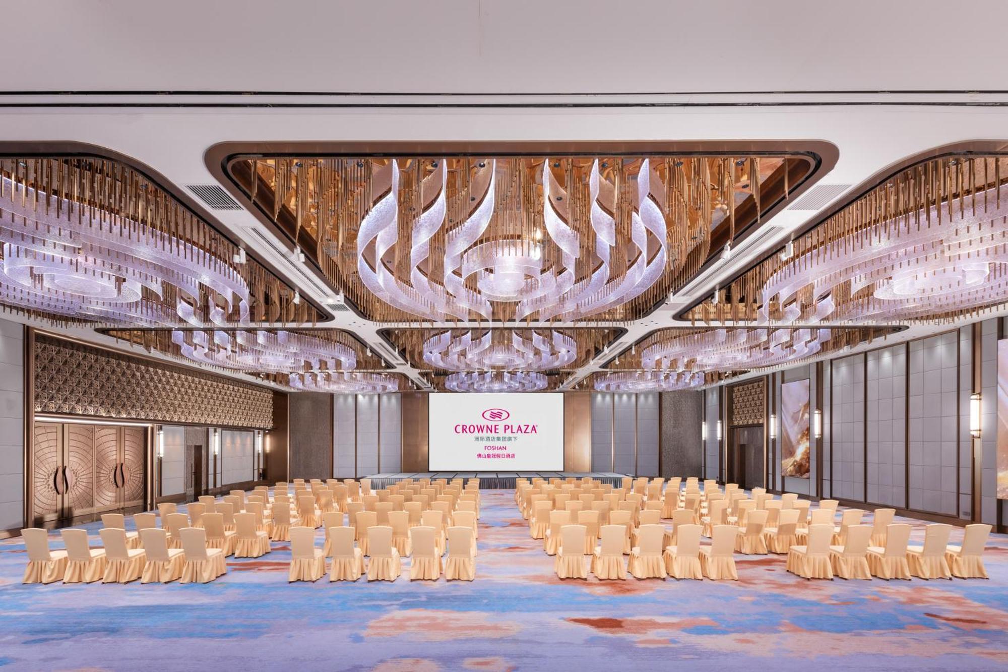 Crowne Plaza Foshan By Ihg - Canton Fair Free Shuttle Bus Ngoại thất bức ảnh